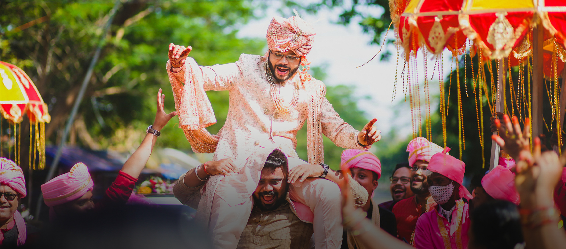 Candid Wow Gujarati Wedding Moment By Shuttertune